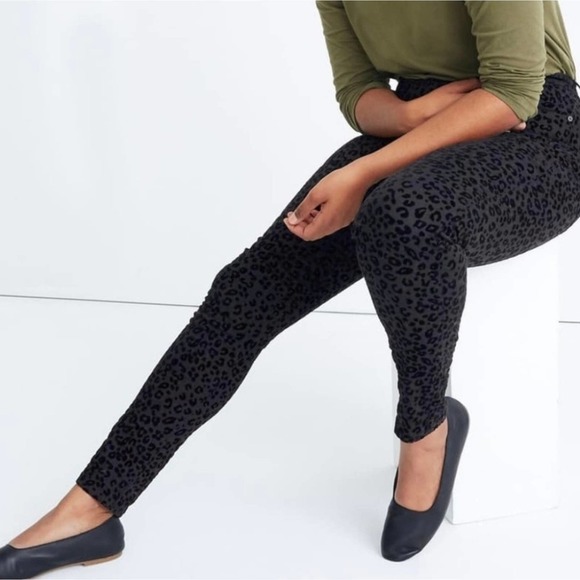 Madewell Pants - Madewell High Waist Velvet Cheetah Print Pants‎ Size 26 NWT